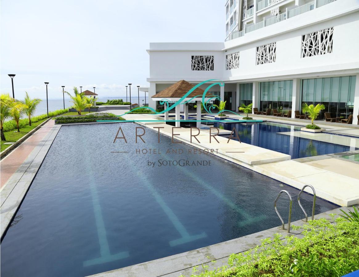 Arterra Hotel And Resort Lapu-Lapu City Exterior photo